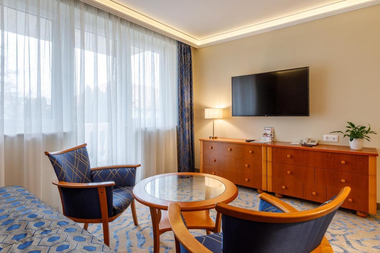 Palace Hotel Хевиз Экстерьер фото