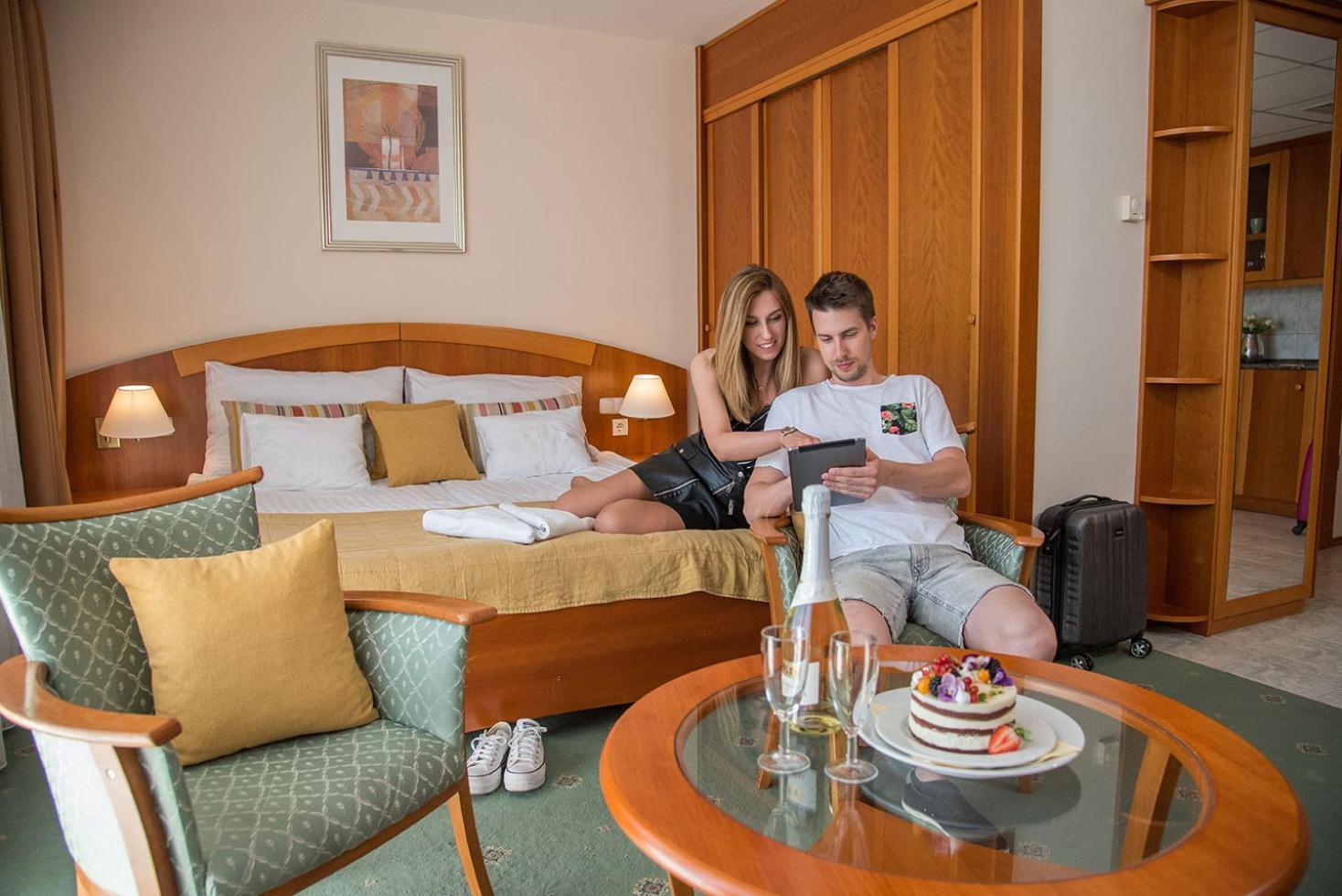 Palace Hotel Хевиз Экстерьер фото