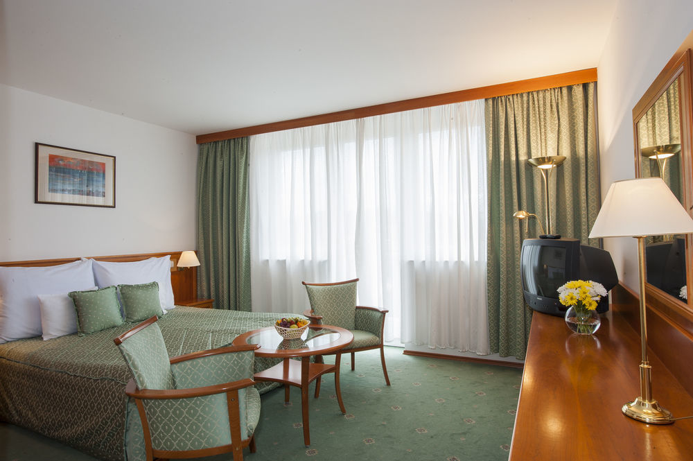 Palace Hotel Хевиз Экстерьер фото